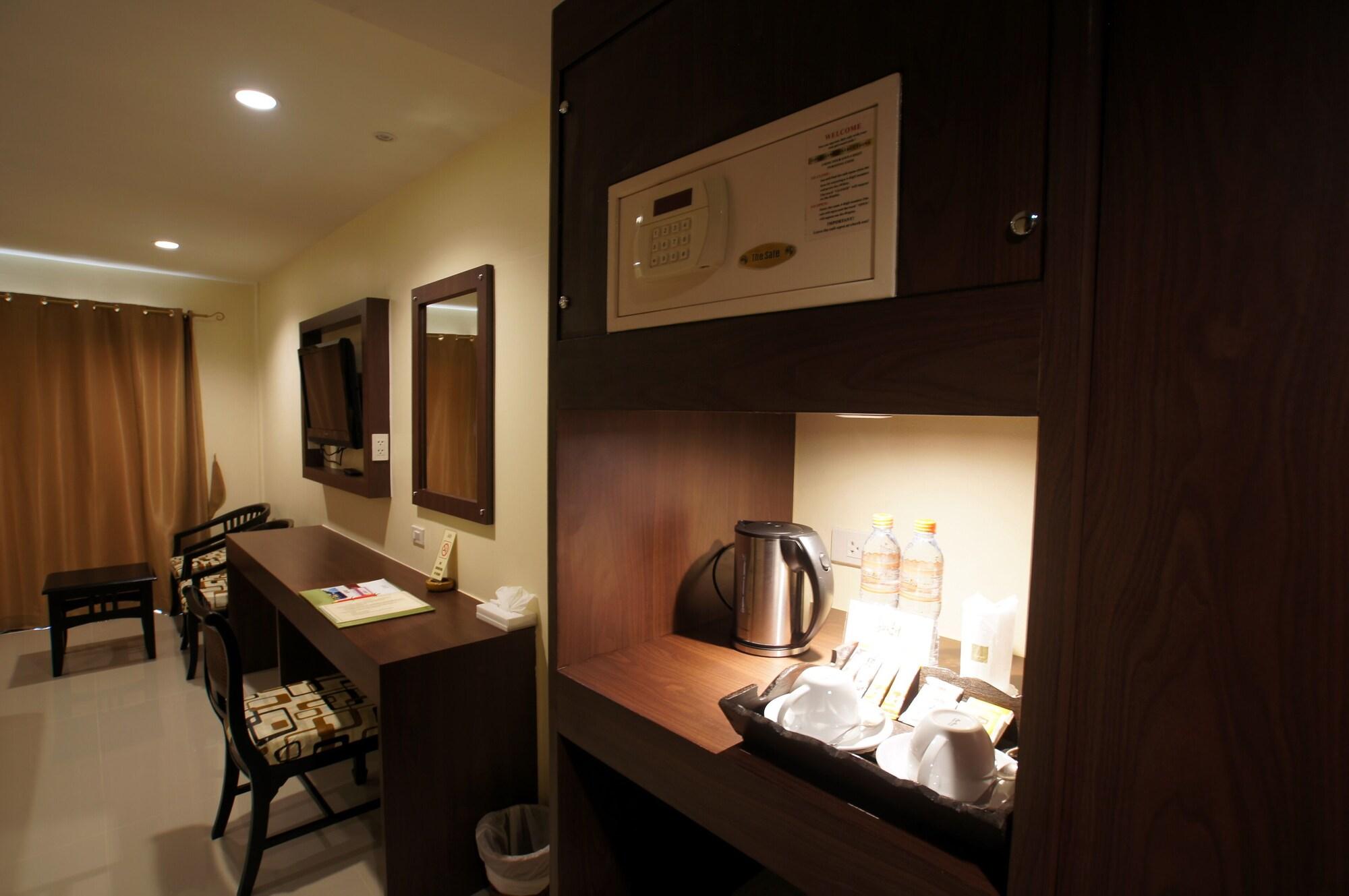 Khaolak Sunset Resort - Adults Only - Sha Extra Plus Khao Lak Exterior photo