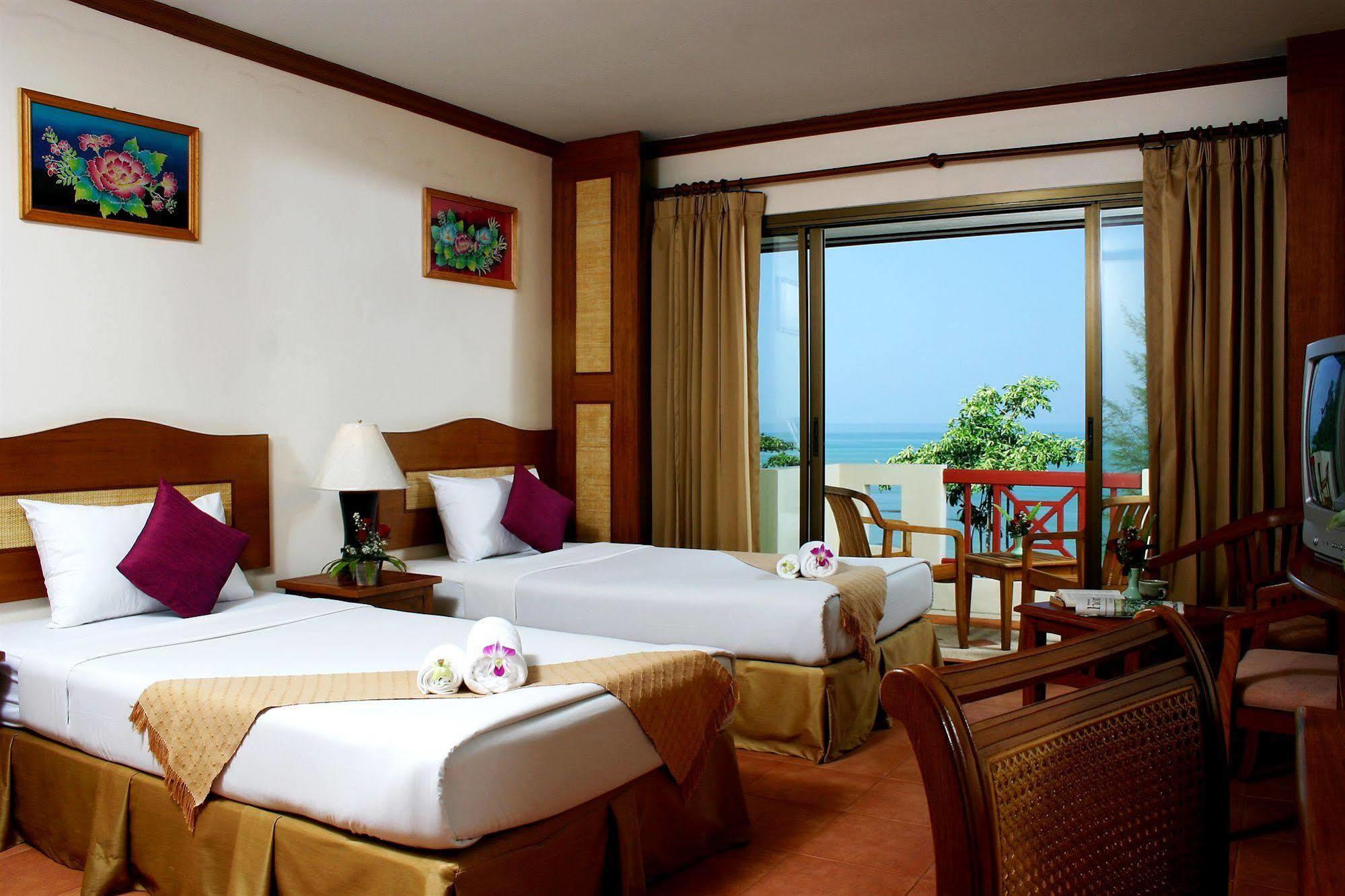Khaolak Sunset Resort - Adults Only - Sha Extra Plus Khao Lak Exterior photo